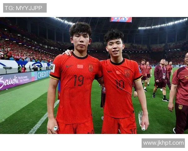 U23亚洲杯吾米提江精彩解围助力球队晋级展现年轻球员的实力与潜力 U23亚洲杯吾米提江精彩解围助力球队晋级展现年轻球员的实力与潜力