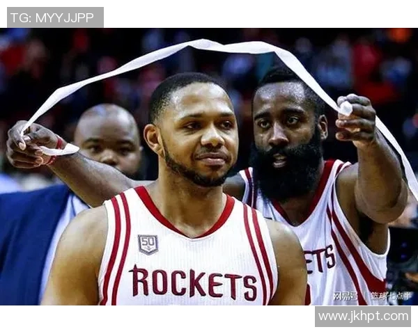 戈登在欧冠赛场的精彩表现引发球迷热议,未来前景备受期待 戈登在欧冠赛场的精彩表现引发球迷热议,未来前景备受期待